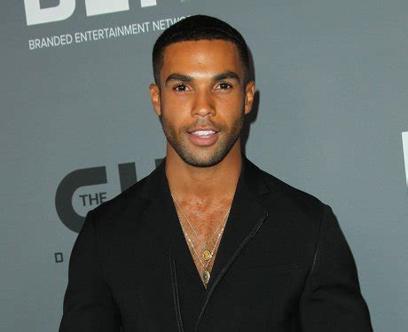 lucien laviscount born|Lucien Laviscount: 18 facts about the Emily In Paris star you。